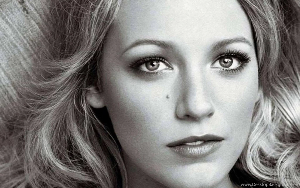 Blake Lively Elegant Wallpapers