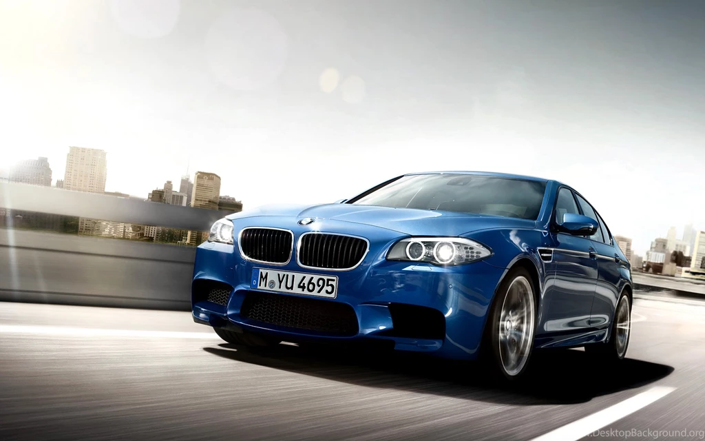 2012 BMW M5 F10 High Res Wallpapers