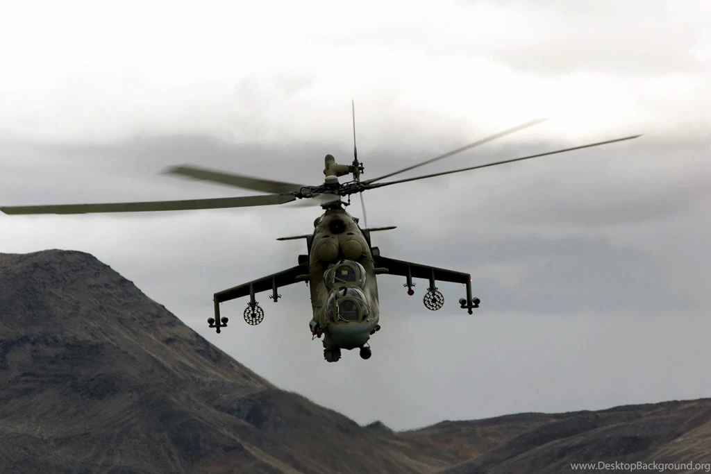 Mi 24 HIND GUNSHIP Russian Russia Military Weapon Helicopter ...
