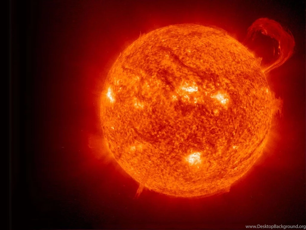 Download Flames Sun Wallpapers 1600x1200