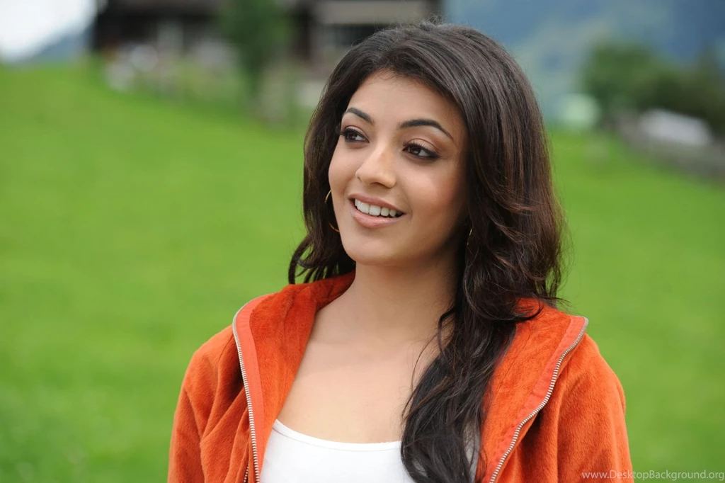 Bollywood Actress Kajal Agrawal HD Wallpapers.