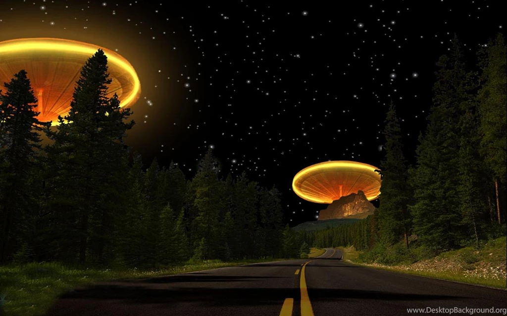 UFO OVER CHOSEN MOUNTAIN WALLPAPER (