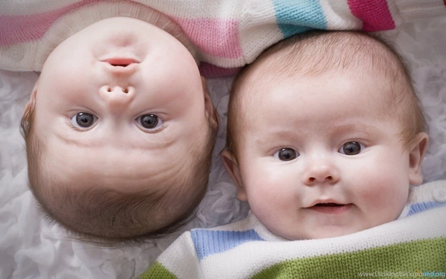Cute Love Baby Couple Wallpapers For Mobile 2