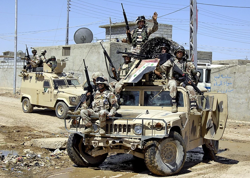 Download Army Humvee And Free Wallpapers 1600x1143
