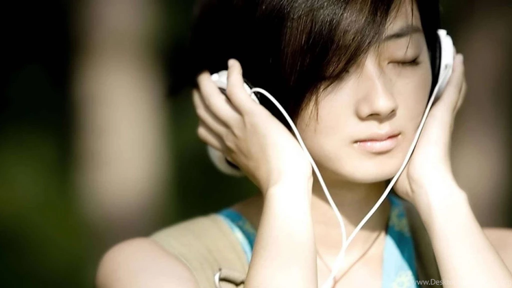 Girl Wallpapers Nt07s