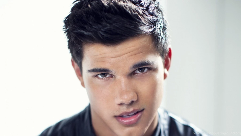 Taylor Lautner Man Twilight Chase HD Wallpapers