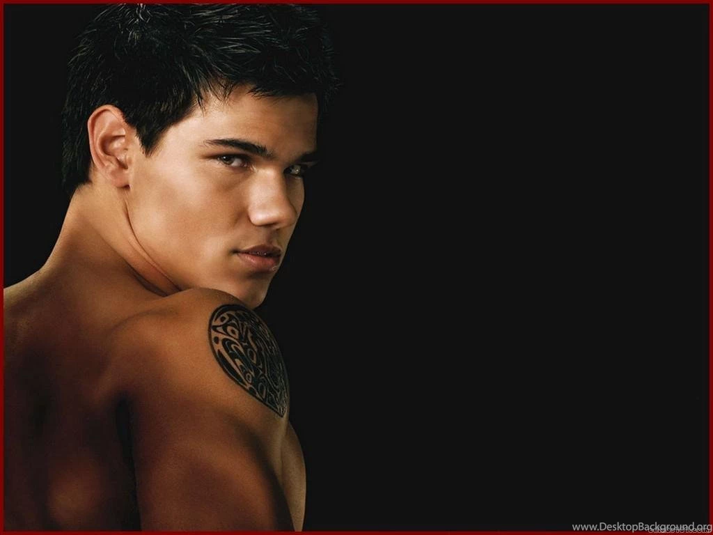 Bite Taylor Lautner Wallpapers