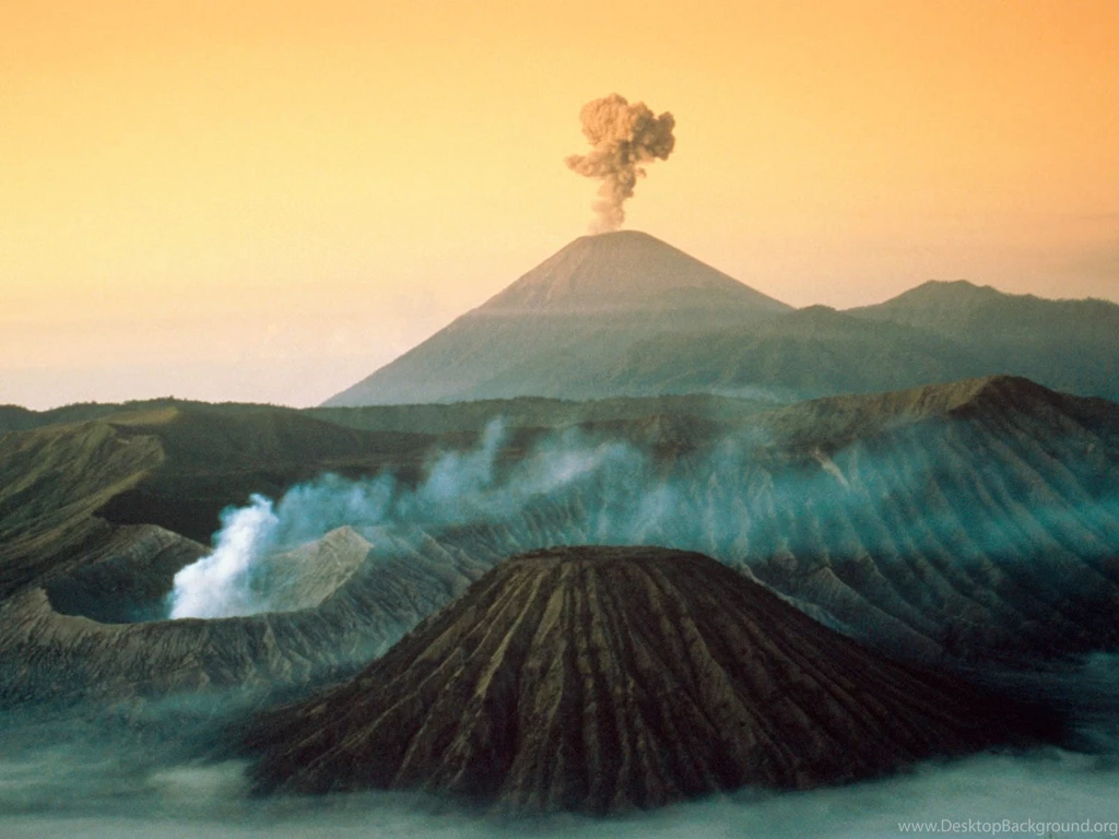 Desktop Wallpapers · Gallery · Nature · Valley Of The Volcanoes ...