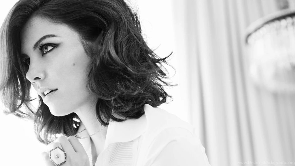 HD Lauren Cohan Wallpapers – HdCoolWallpapers.Com