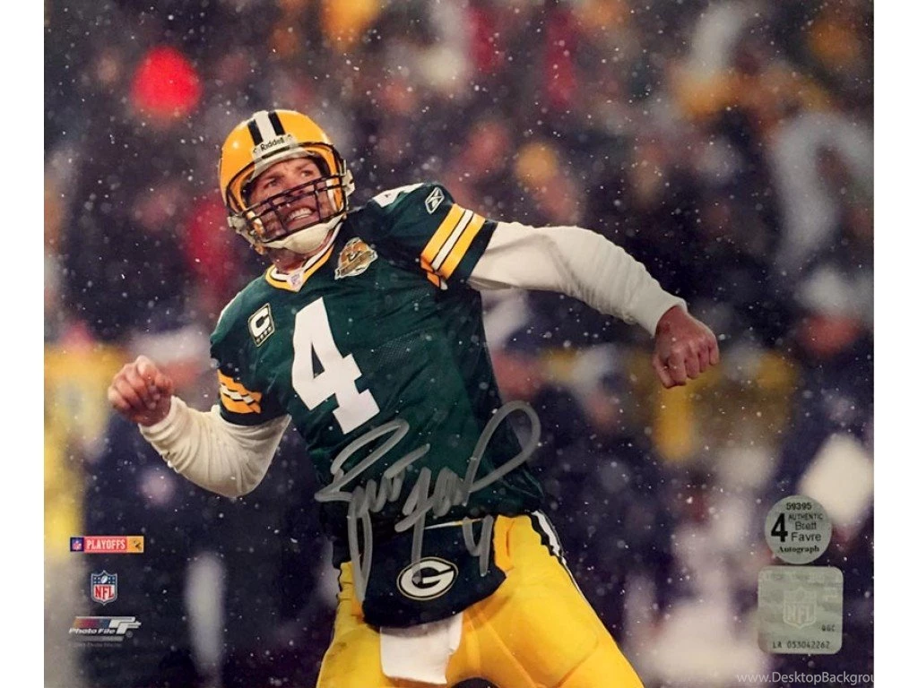 8" X 10" Photo "Fist Pump" Autographed By Brett Favre (