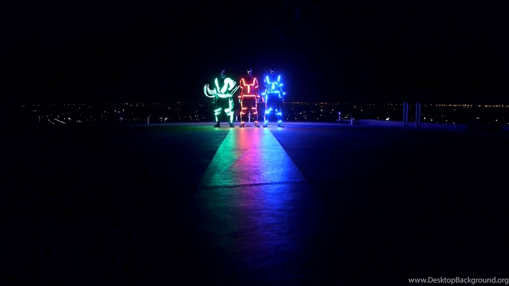 Light Emitting Dudes7 – Fubiz Media