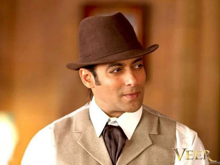 Salman Khan Bollywood Actor Most Stylish Romantic Look From Veer ...