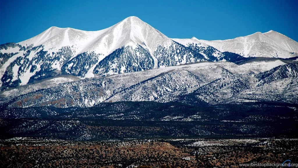 Download Wallpapers Mountain Range Near Moab, Utah, USA (1366 X 768 ...