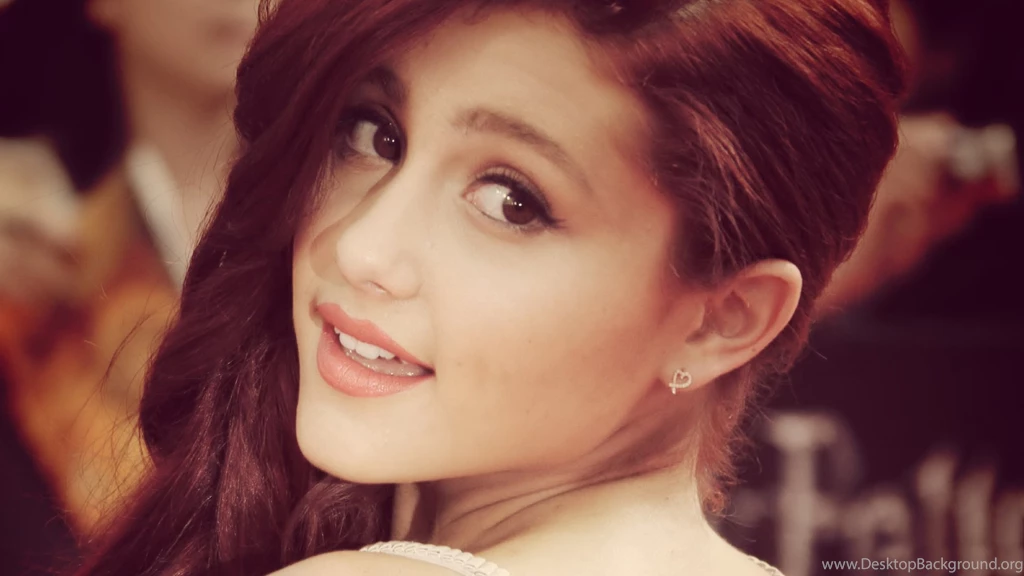 Ariana Grande Wallpapers HD
