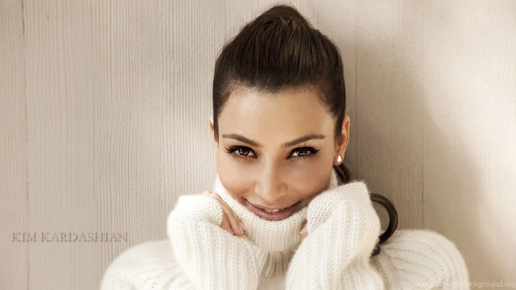 Kim Kardashian Widescreen Wallpapers