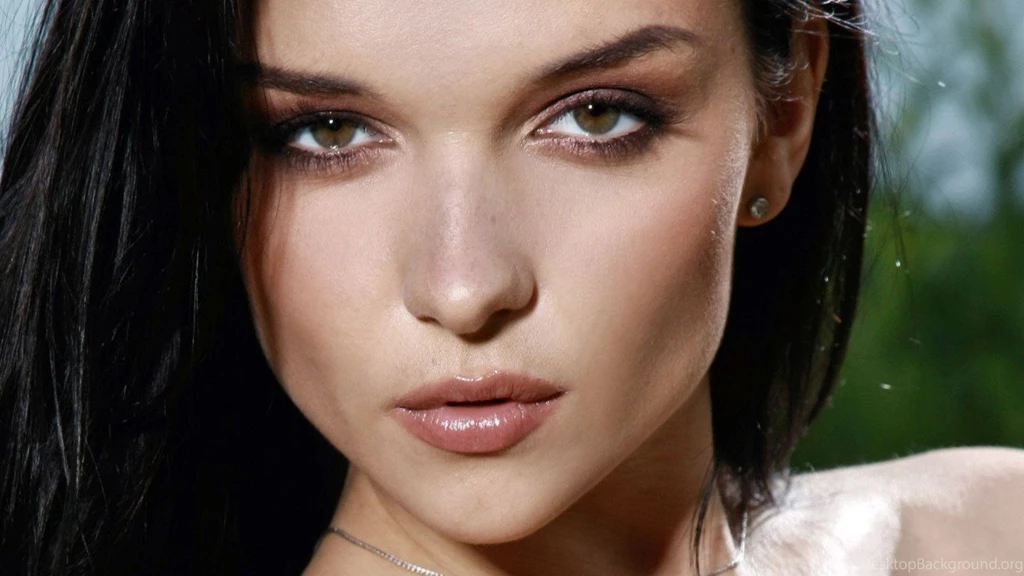 Katie Fey, Nose Wallpapers – Yoyowall.com