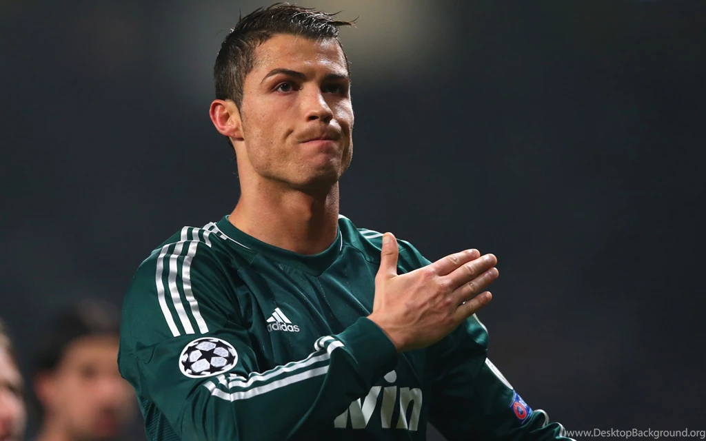 Download Wallpapers 3840x2400 Real Madrid, Cristiano Ronaldo, Cr7 ...