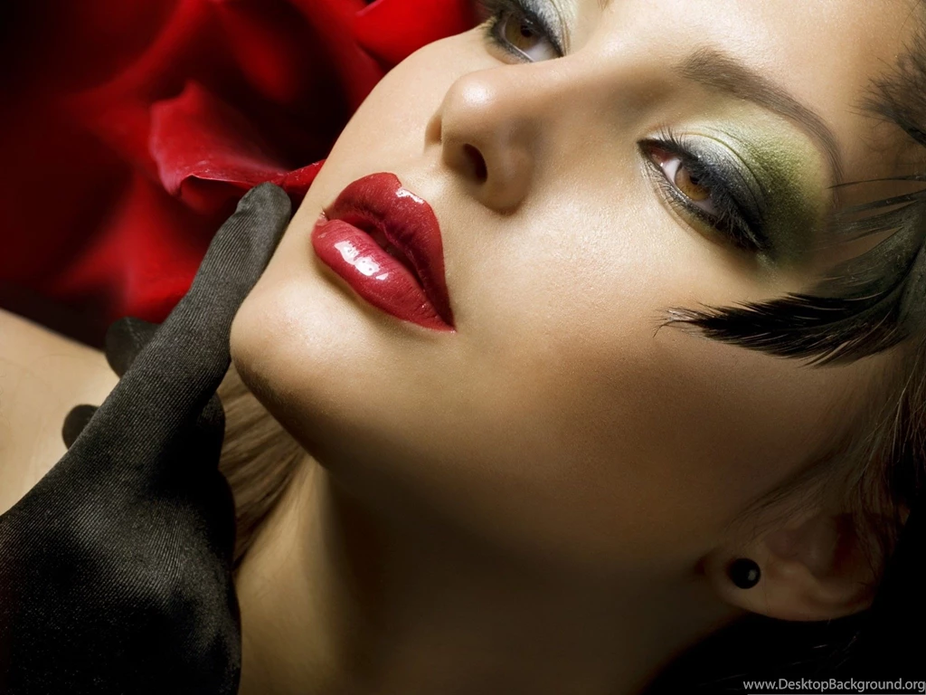 Women Wallpapers & Backgrounds, Nice Eyes And Thick Red Lips, She ...