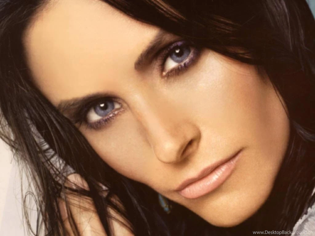 COURTENEY COX WALLPAPER (