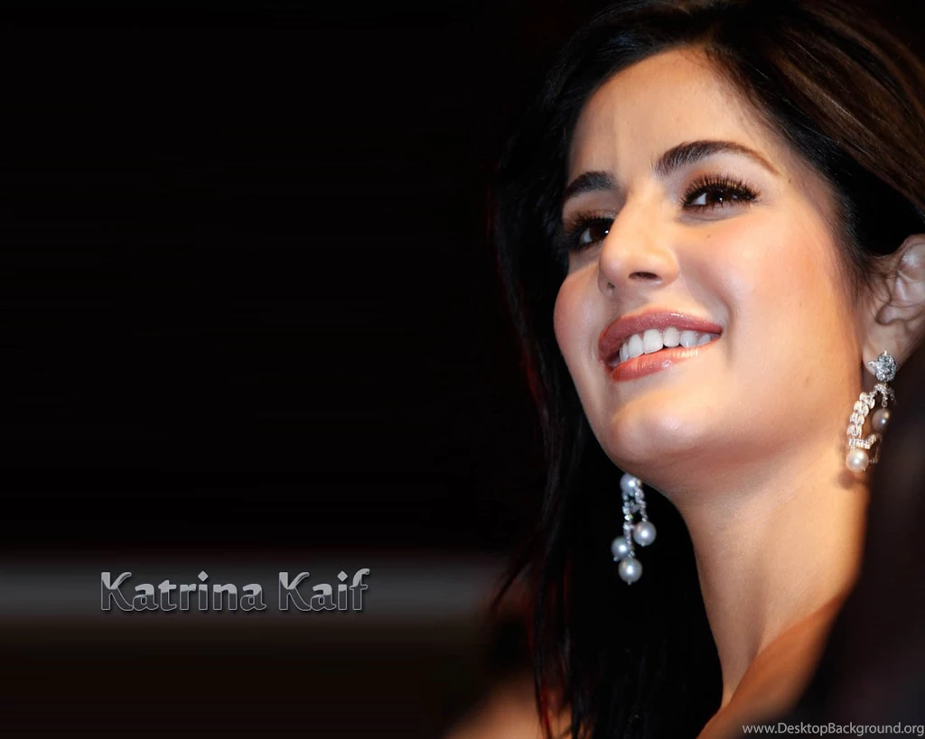 Katrina Kaif Smile Beautiul Wallpapers