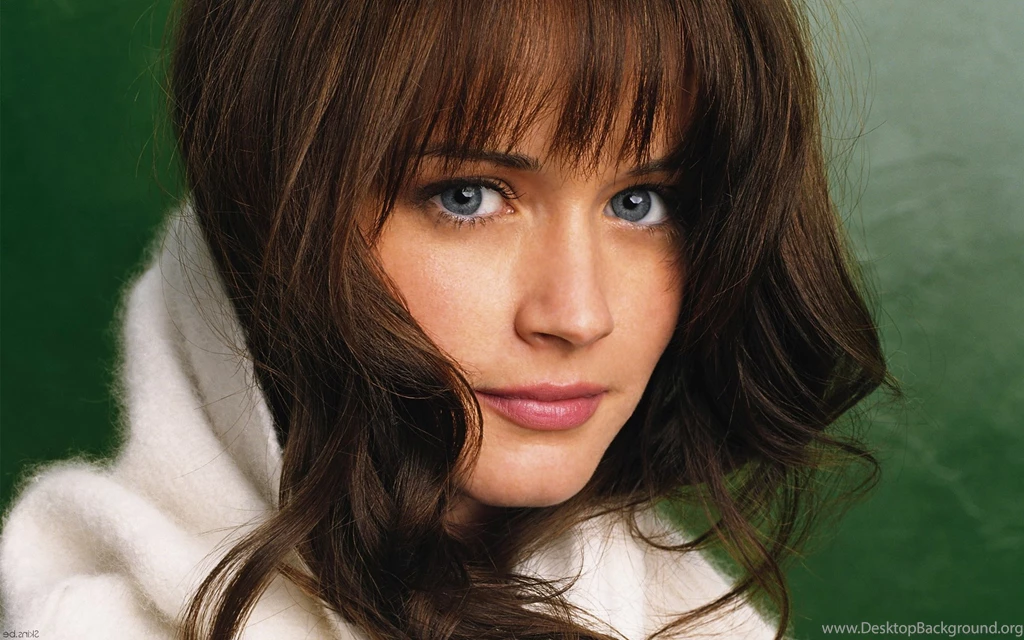 Sarah Hyland Picture Desktop Wallpapers