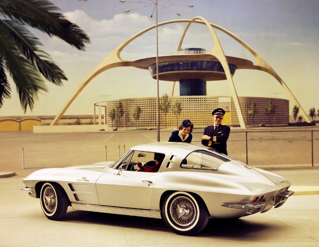Random Snap: 1963 Sting Ray Corvette