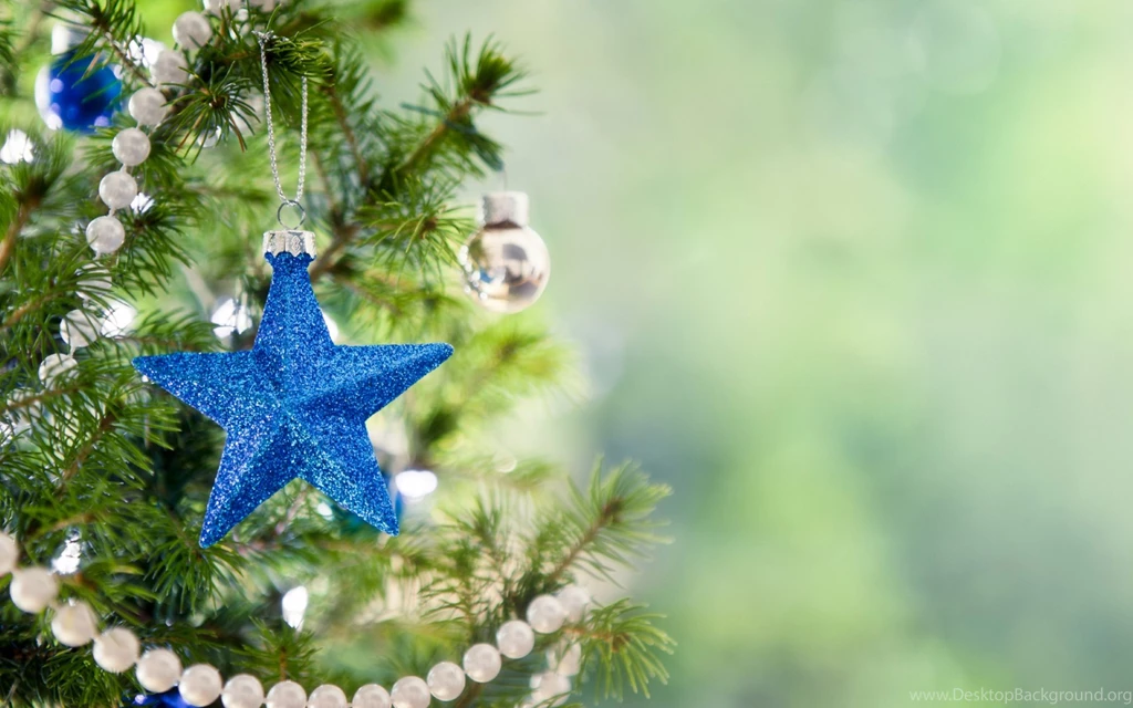 Pretty Christmas Tree Wallpapers