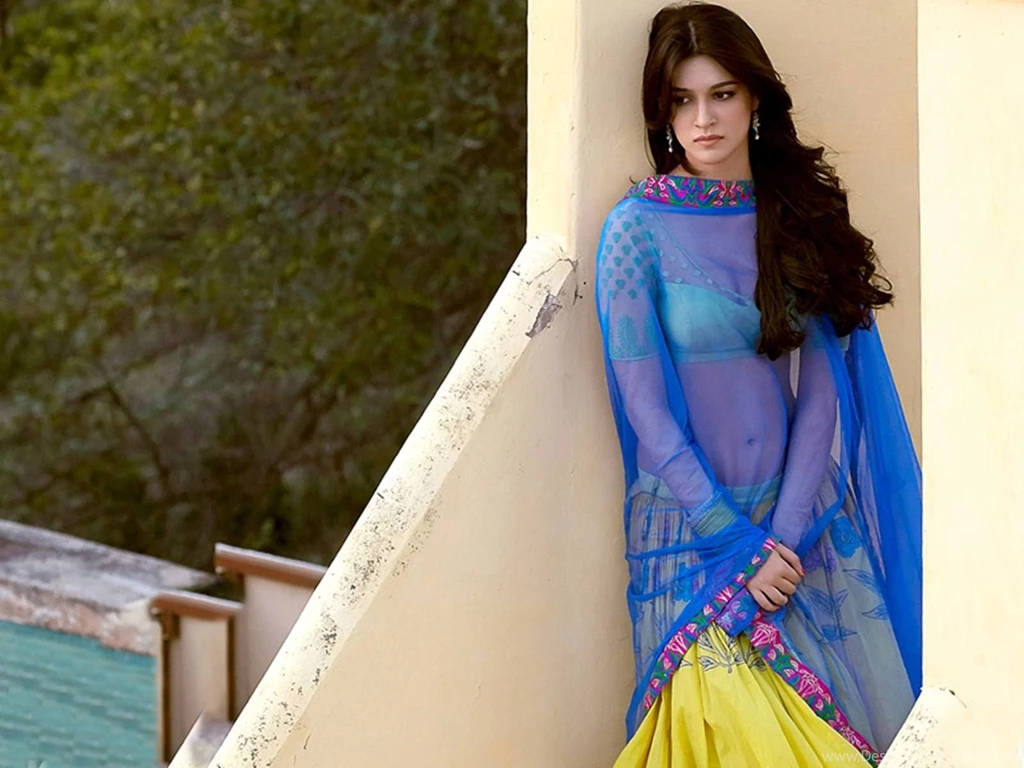 Kriti Sanon Actress Desktop Wallpapers In Hd Free Celebrity ...
