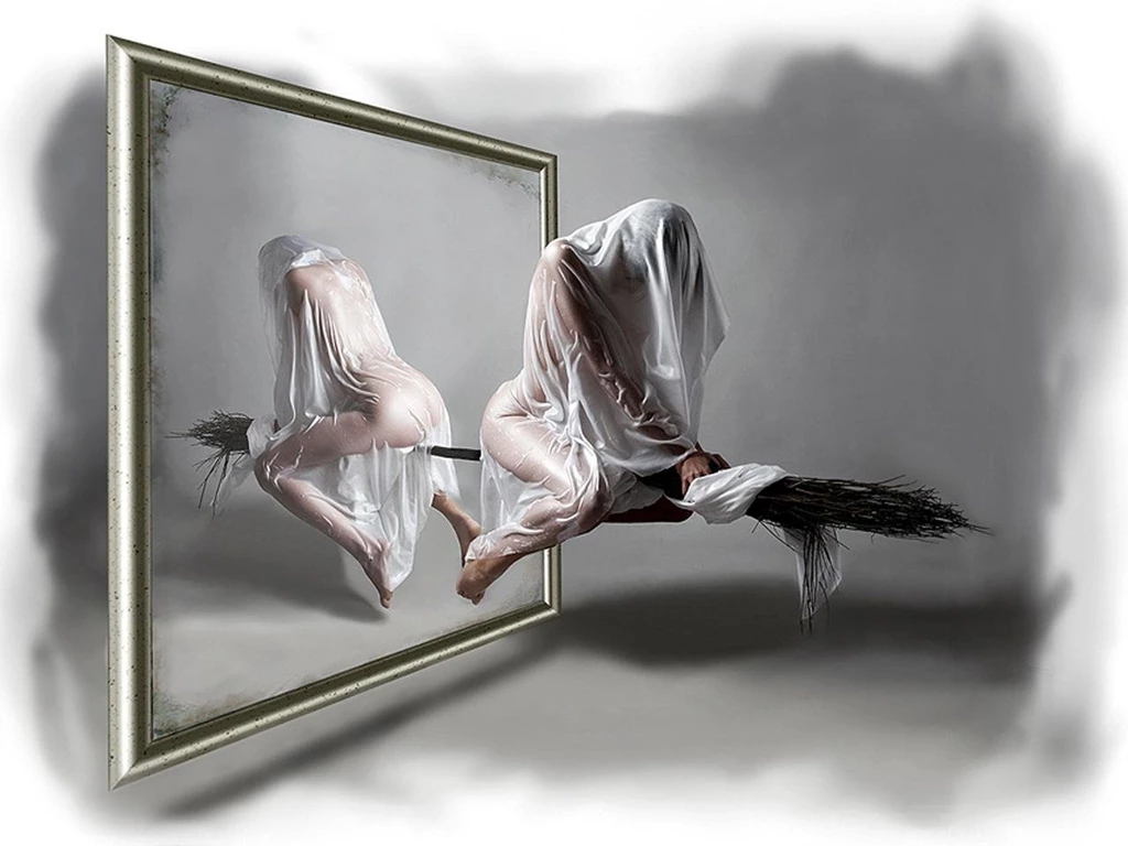 WITCH IN THE MIRROR WALLPAPER   (