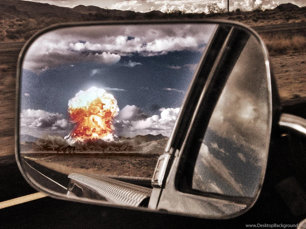 Explosion In The Mirror Wallpapers