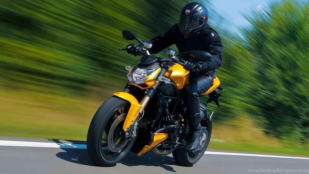 Download Ducati Streetfighter Wallpapers HD Resolution
