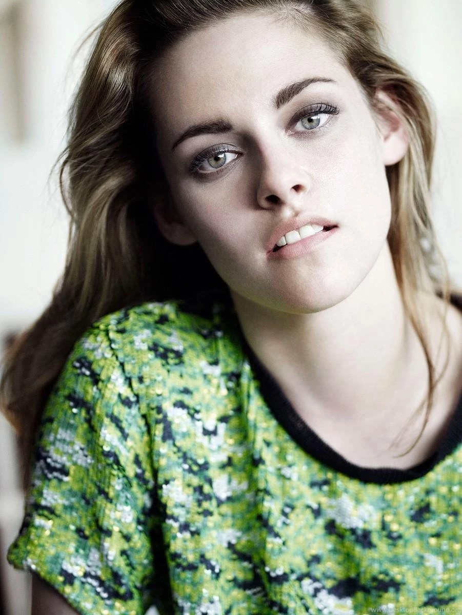 Kristen Stewart Red Eyes Twilight