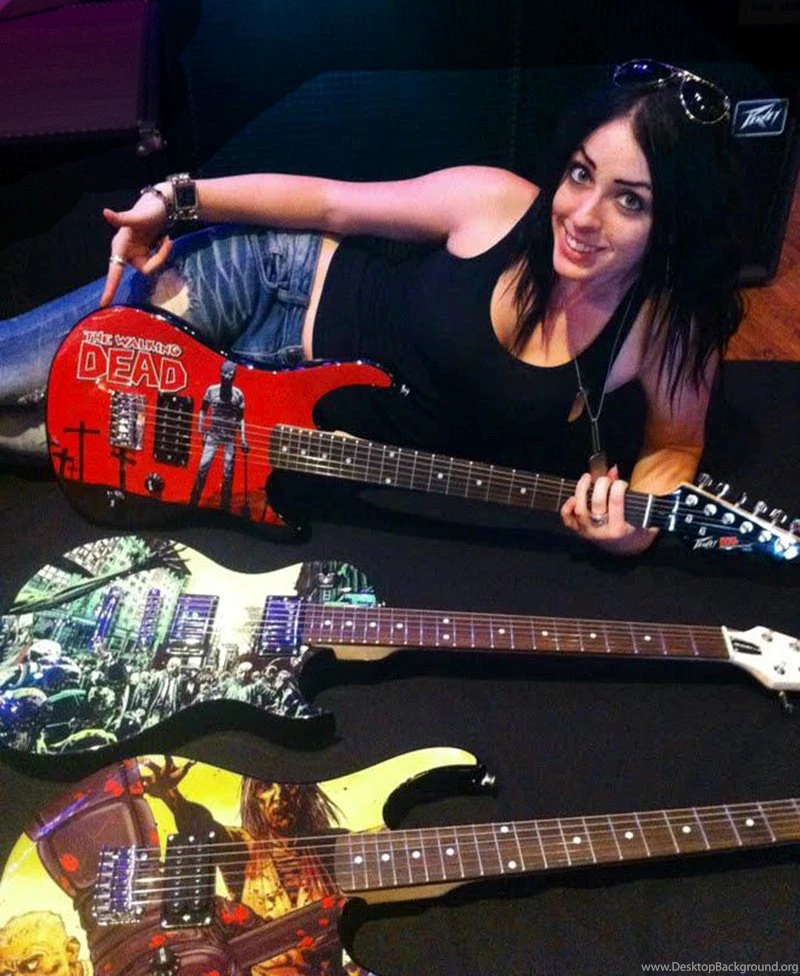 The Walking Dead Guitars & Accessories From Peavey With Artwork By ...