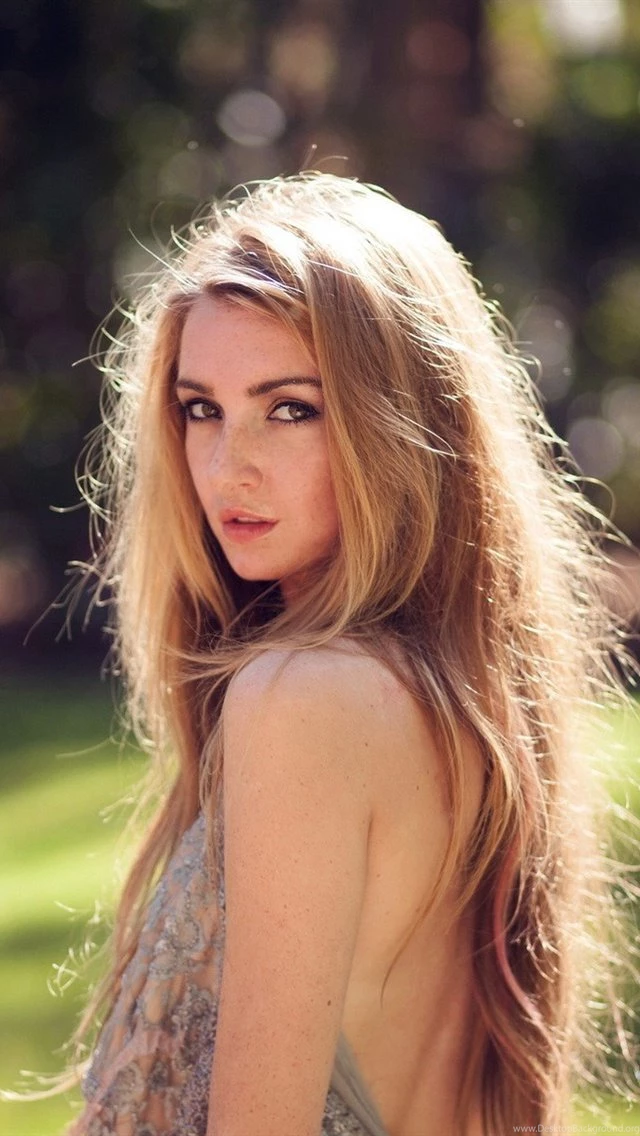 Nice Girl At Sunshine iPhone Wallpapers