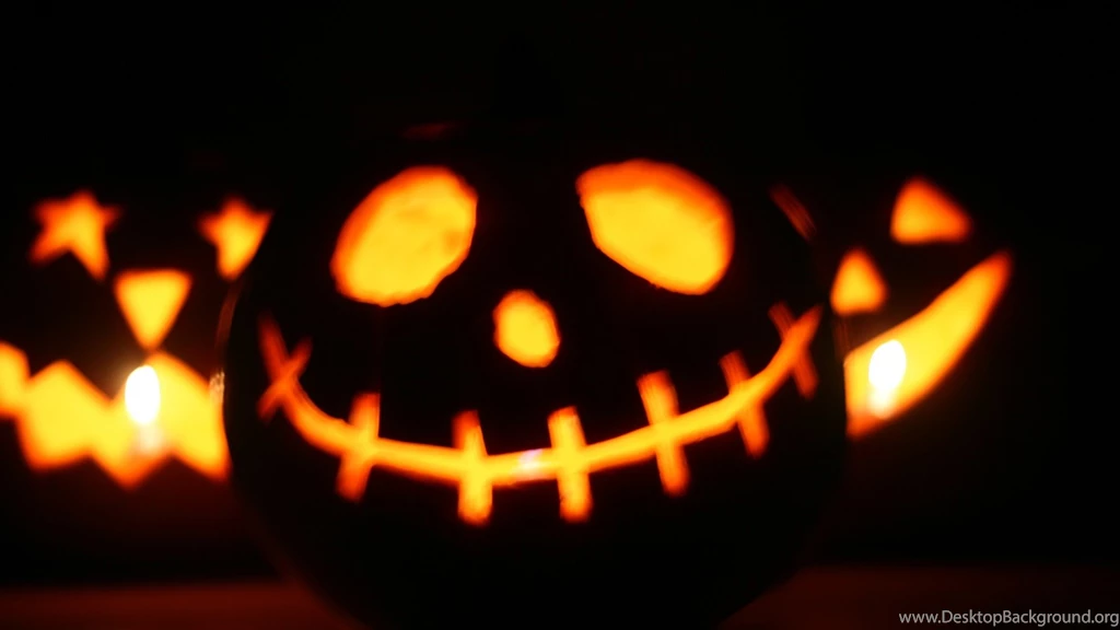 40 Sizzling Halloween Wallpapers
