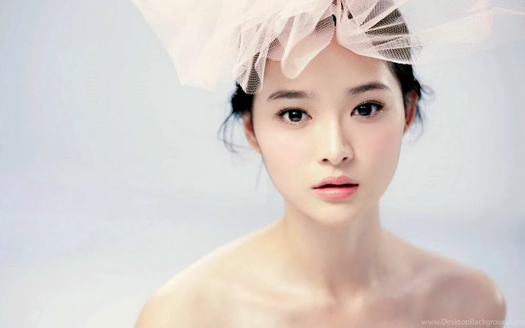 Top 10 Hottest Chinese Actresses