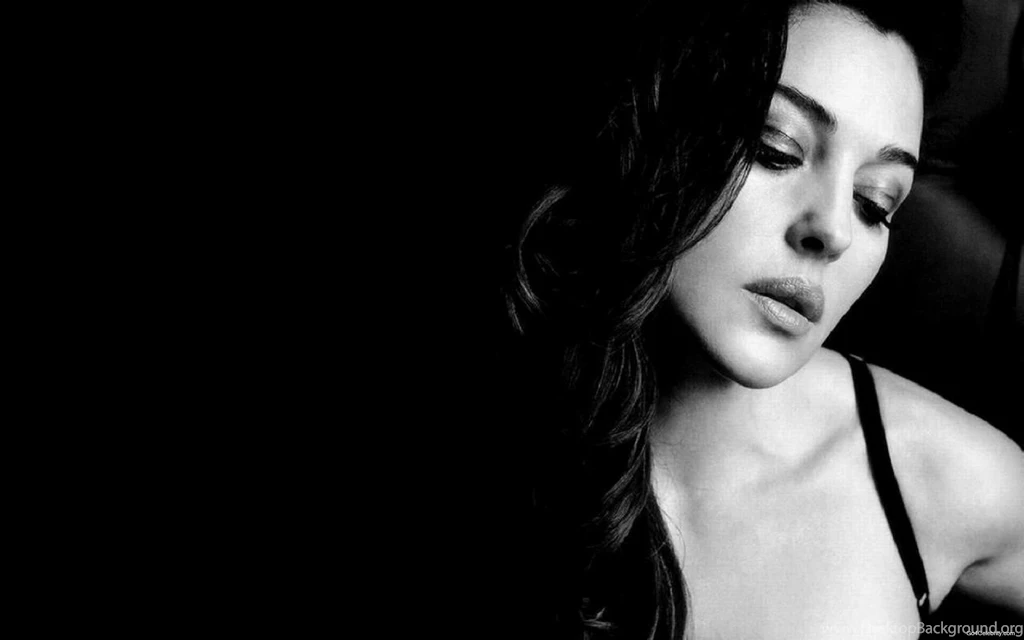 60 Sexy Monica Bellucci HD Wallpapers