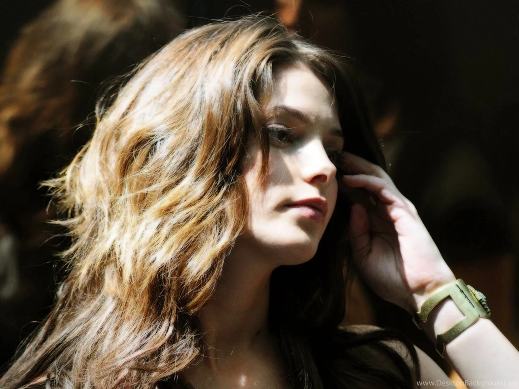 Ashley Greene Wallpapers 6638 2560 X 1920 WallpaperLayer.com