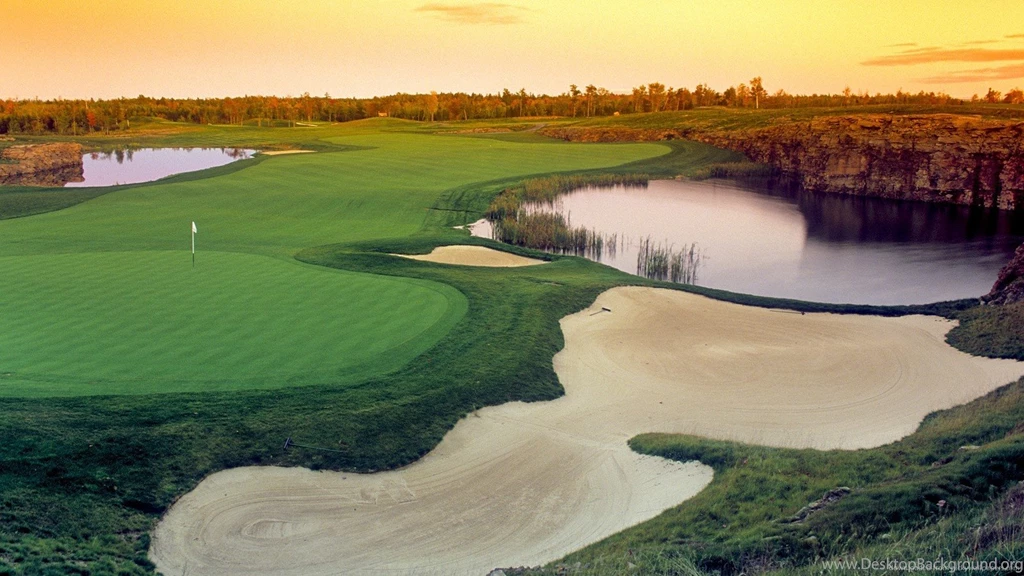Download 1600x900 Golf Course Wallpapers