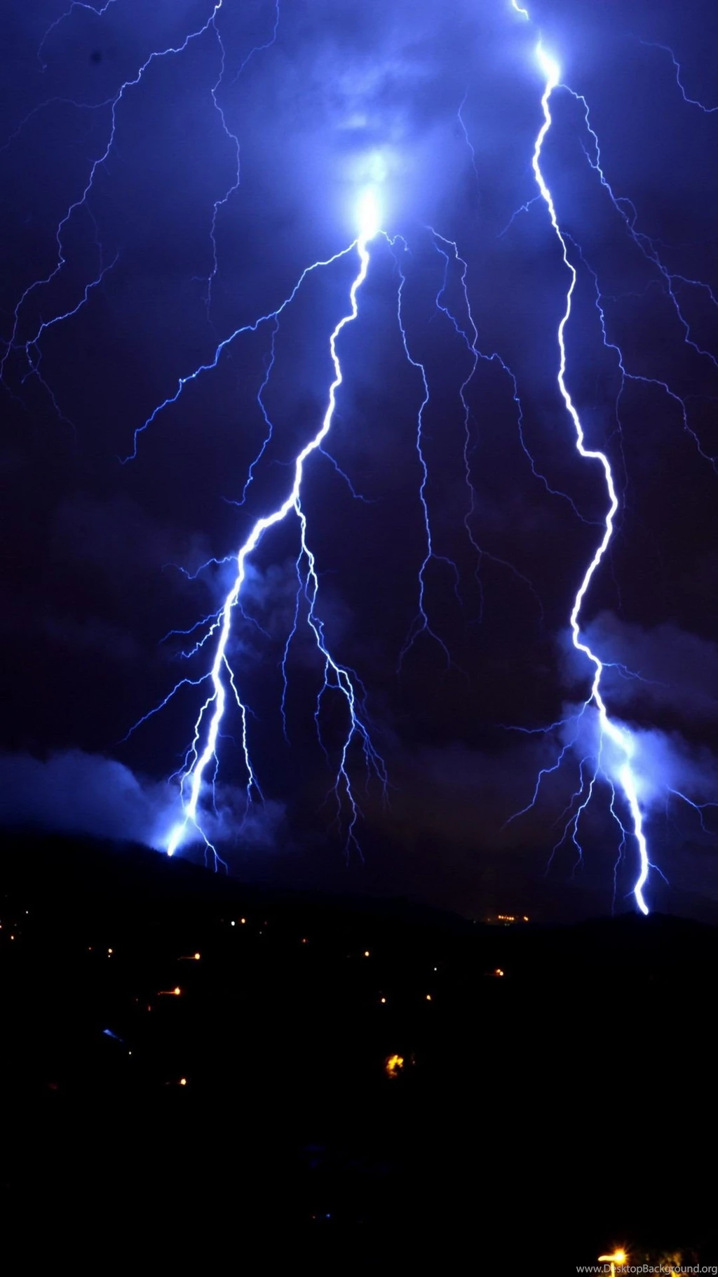 Lightning Iphone 6 Plus Wallpapers Items Share Lightning Iphone ...