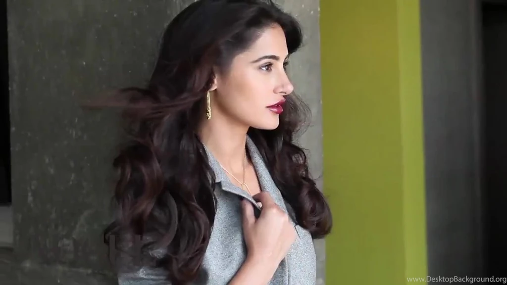 Nargis Fakhri HD Wallpapers 2015   Etc FN