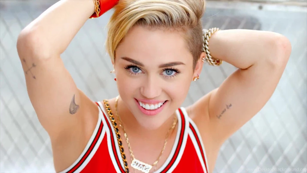 Miley Cyrus Pictures