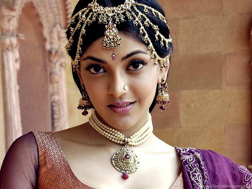 Kajal Agarwal HD Wallpapers ~ All Heroines Photos