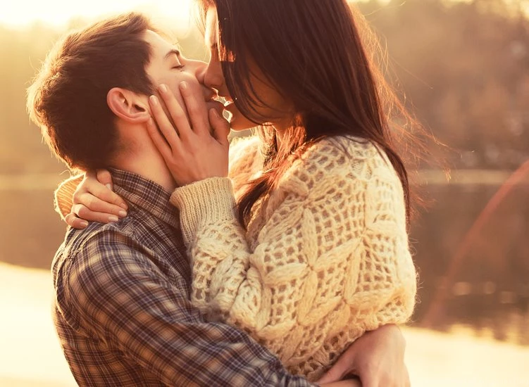 Love Hug HD Wallpapers 2015