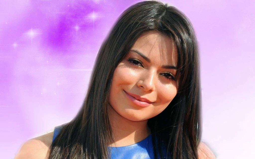 Miranda Cosgrove Desktop Wallpapers