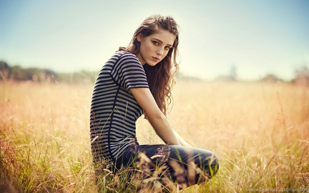 Women, Brunette, Birdy Wallpapers HD / Desktop And Mobile Backgrounds