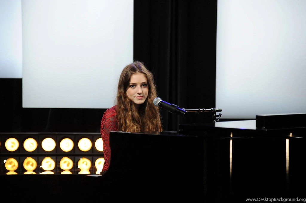Wallpapers Birdy, Singer, Piano, Microphone HD : Widescreen : High ...