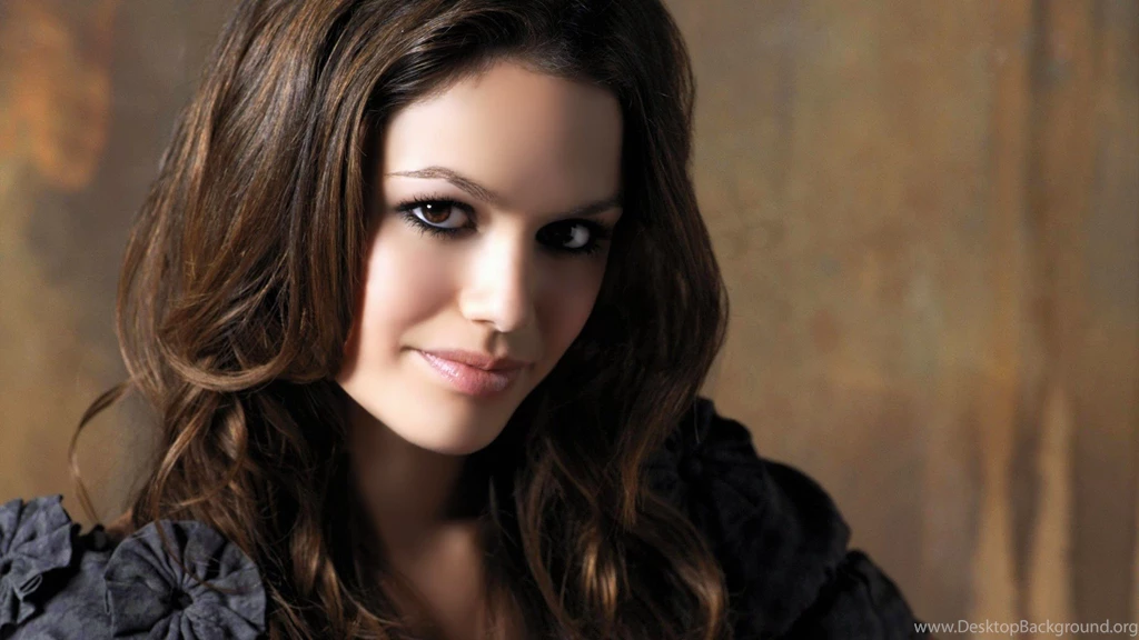 Hot HD Rachel Bilson Wallpapers