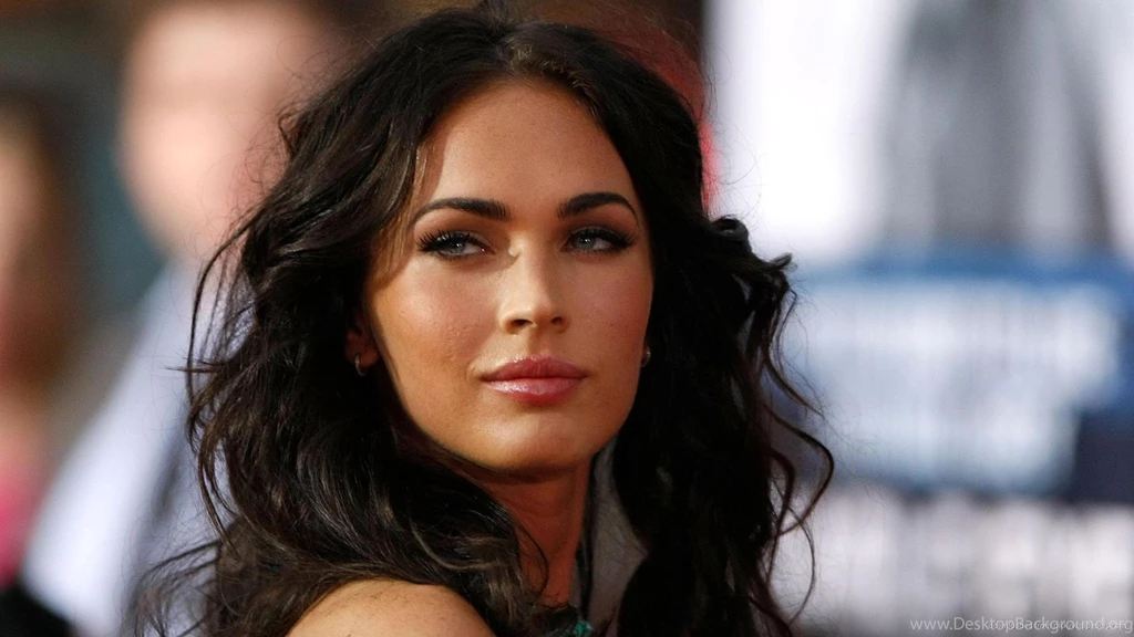 Download 1920x1080 Megan Fox With Curly Hair Wallpapers