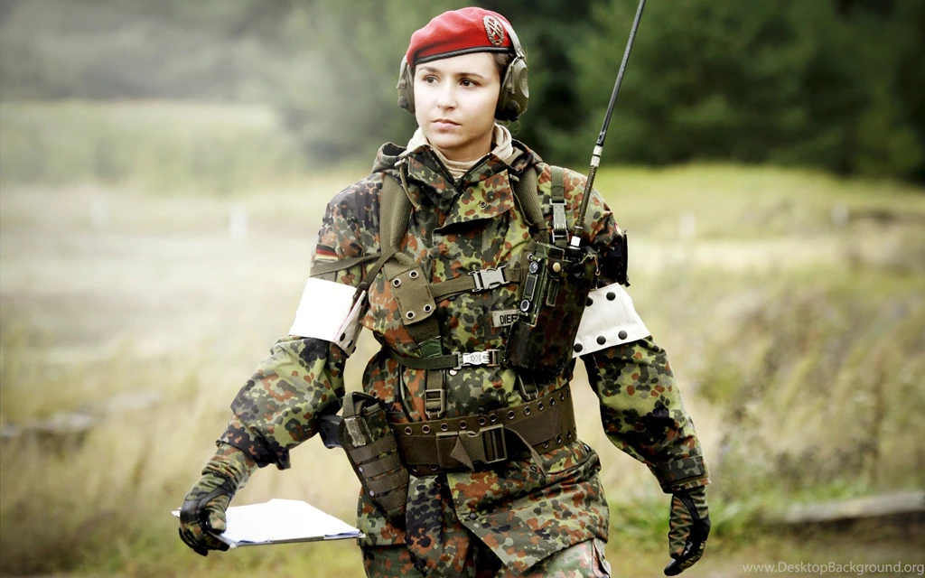 HD Besutiful Military Girl Full HD Wallpapers Full Size ...
